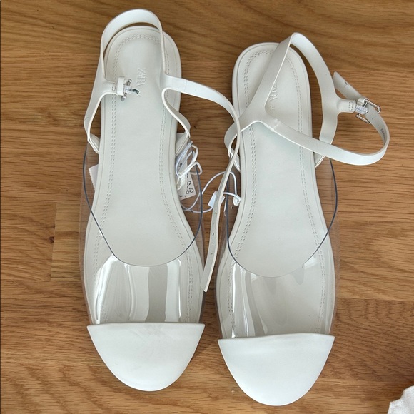 Zara Stylish White Women'Girls flats - Picture 1 of 3